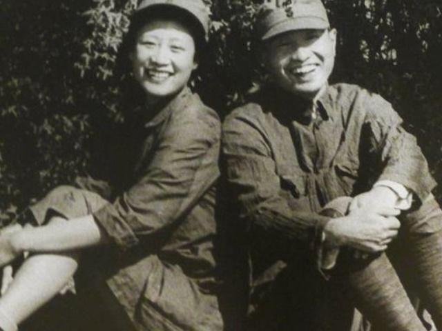 國防部長是干什么的，職責(zé)與重要性解析，國防部長職責(zé)與重要性解析，守護(hù)國家安全的重要角色
